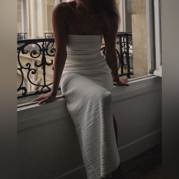 COS Pencil Skirt - Picture 2 of 11